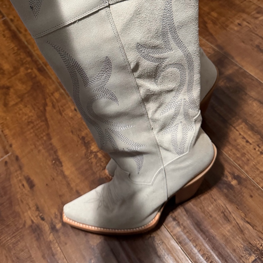 Women's Cream Western Boots
